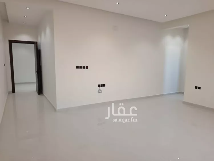دور للبيع في شارع حسان بن قيس, حي بدر, مدينة الرياض, منطقة الرياض صورة 5
