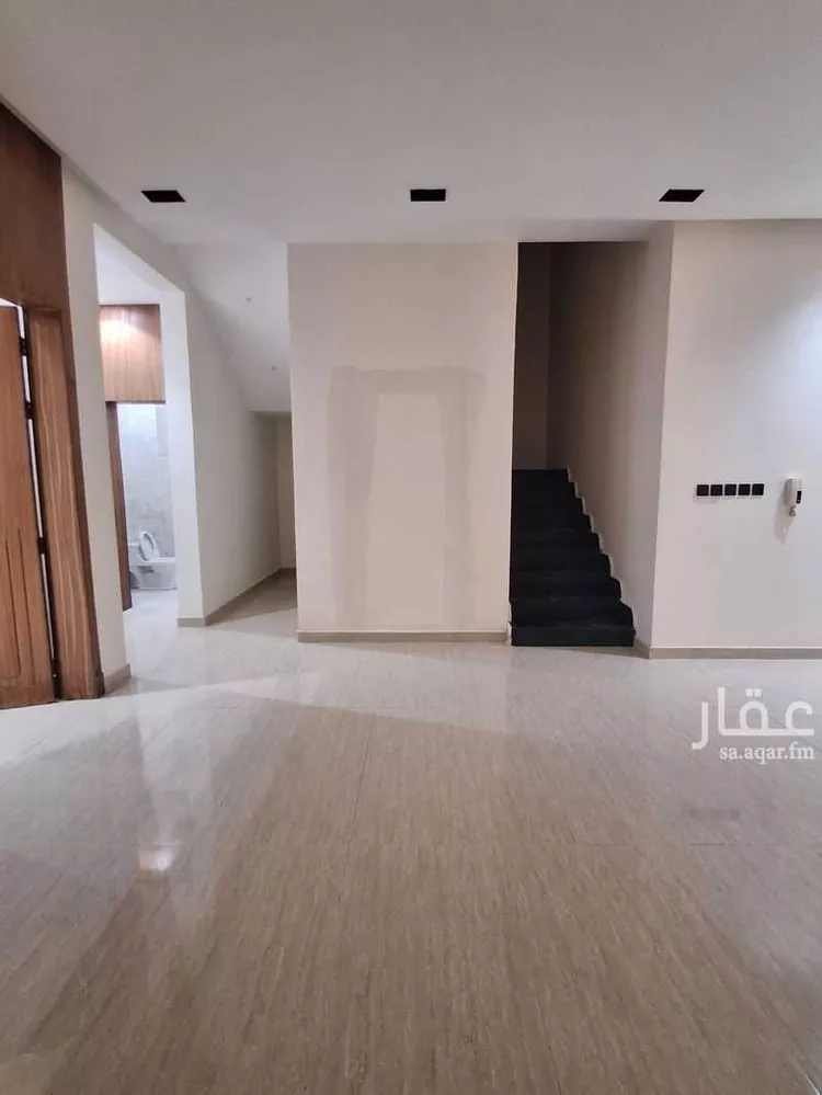 فيلا للإيجار في شارع الرواجي, حي السعادة, مدينة الرياض, منطقة الرياض صورة 3