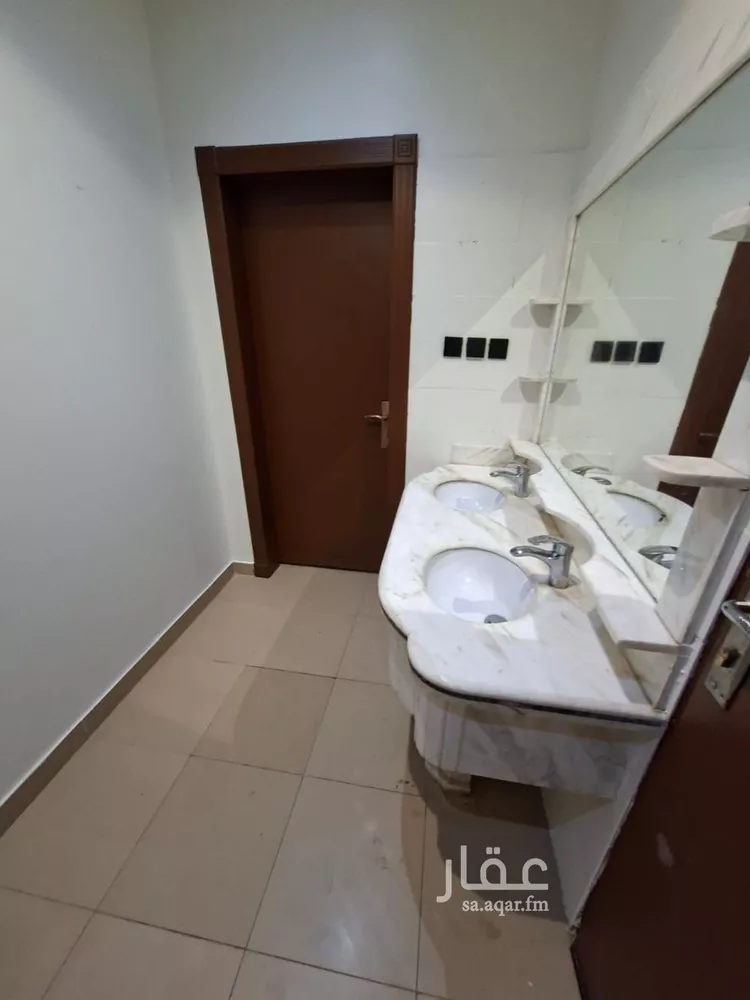 شقة للإيجار في شارع عكا, حي الفلاح, مدينة الرياض, منطقة الرياض صورة 3