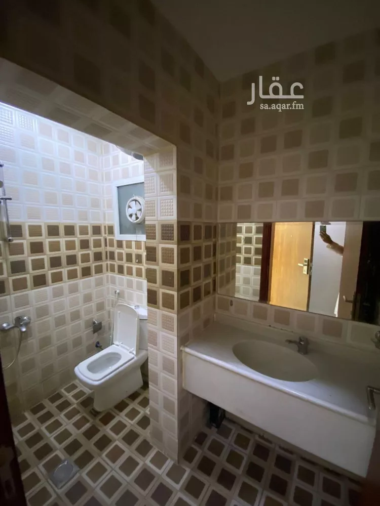 شقة للإيجار في شارع فضالة بن عبيد, حي الشاطئ الشرقي, مدينة الدمام, المنطقة الشرقية صورة 3