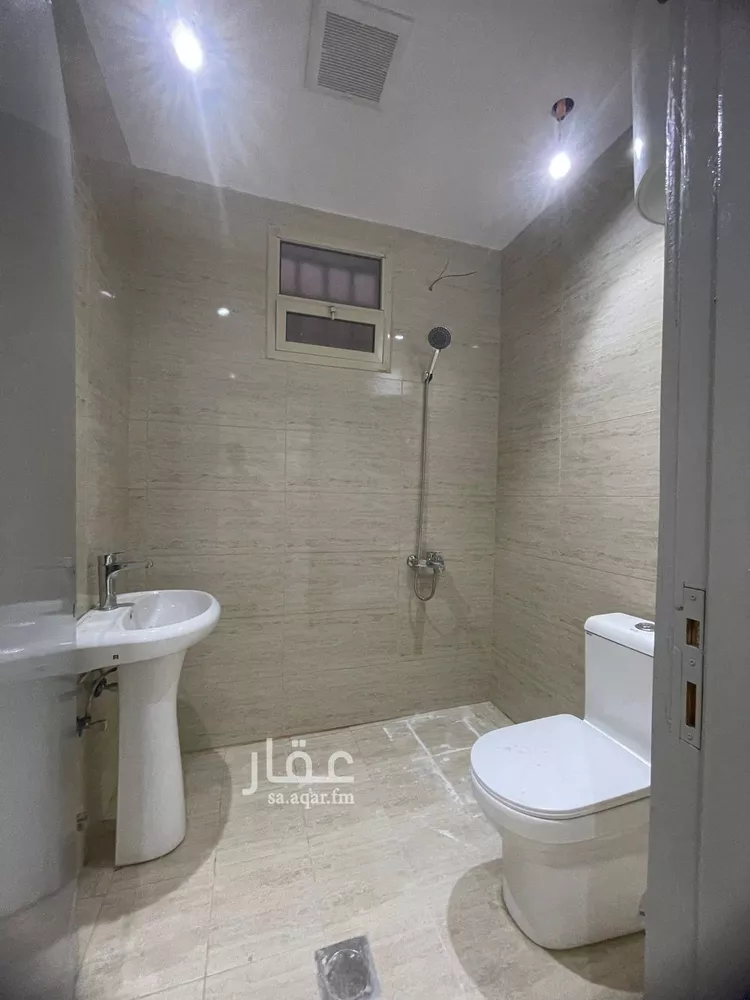 شقة للإيجار في شارع يثرب, حي بدر, مدينة الرياض, منطقة الرياض صورة 4