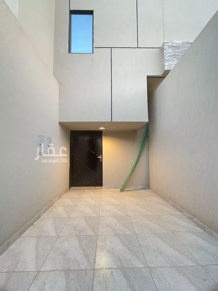 دور للإيجار في شارع عايض بن خوليد, حي بدر, مدينة الرياض, منطقة الرياض صورة 2