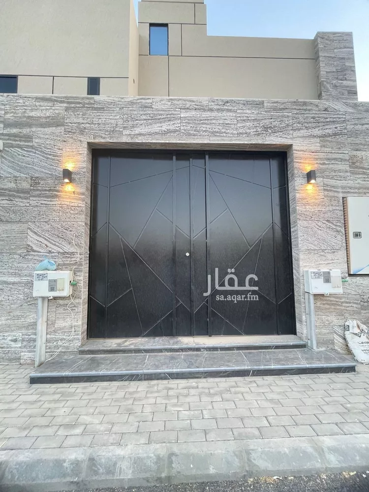 دور للبيع في شارع عايض بن خوليد, حي بدر, مدينة الرياض, منطقة الرياض صورة 3