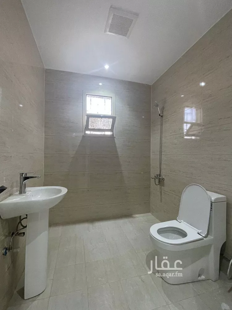 شقة للإيجار في شارع يثرب, حي بدر, مدينة الرياض, منطقة الرياض 7