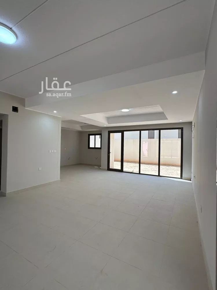 فيلا للإيجار في شارع 0000, حي مطار الملك خالد الدولي, مدينة الرياض, منطقة الرياض صورة 2