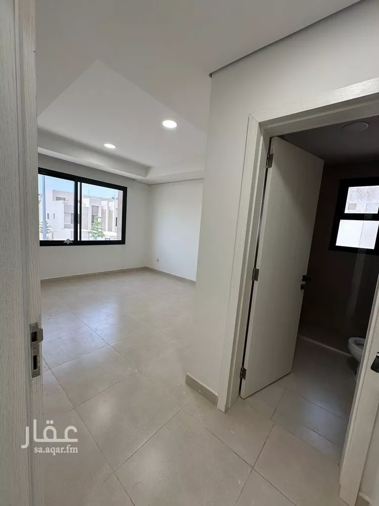 فيلا للإيجار في شارع 000, حي مطار الملك خالد الدولي, مدينة الرياض, منطقة الرياض صورة 5