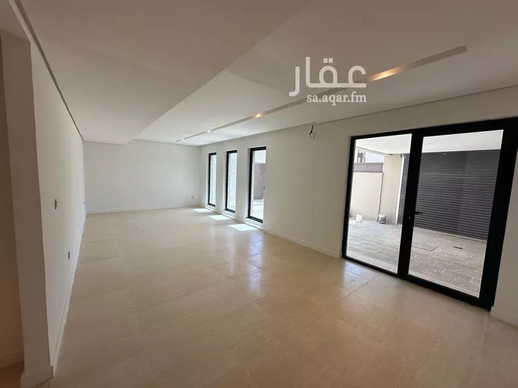 فيلا للإيجار في شارع 999, حي مطار الملك خالد الدولي, مدينة الرياض, منطقة الرياض صورة 2