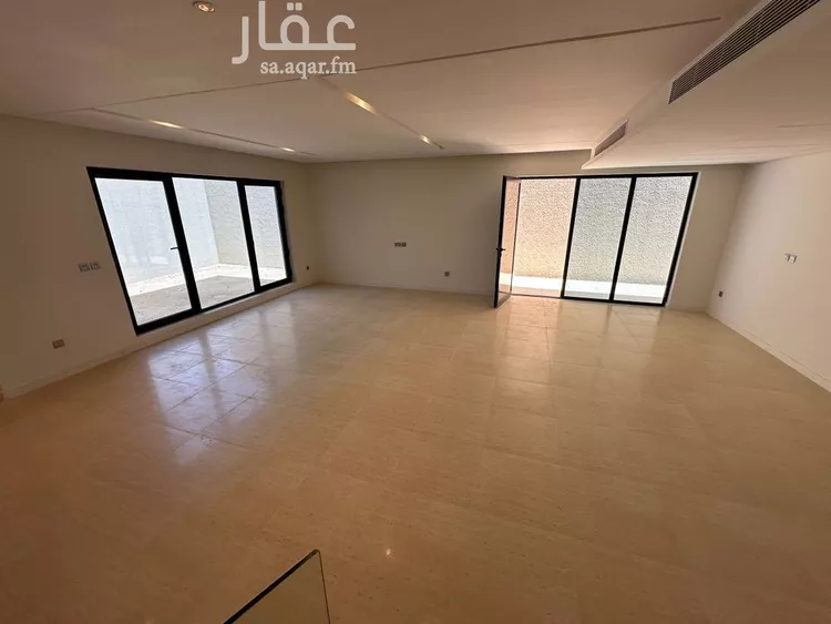 فيلا للبيع في شارع 999, حي مطار الملك خالد الدولي, مدينة الرياض, منطقة الرياض صورة 3