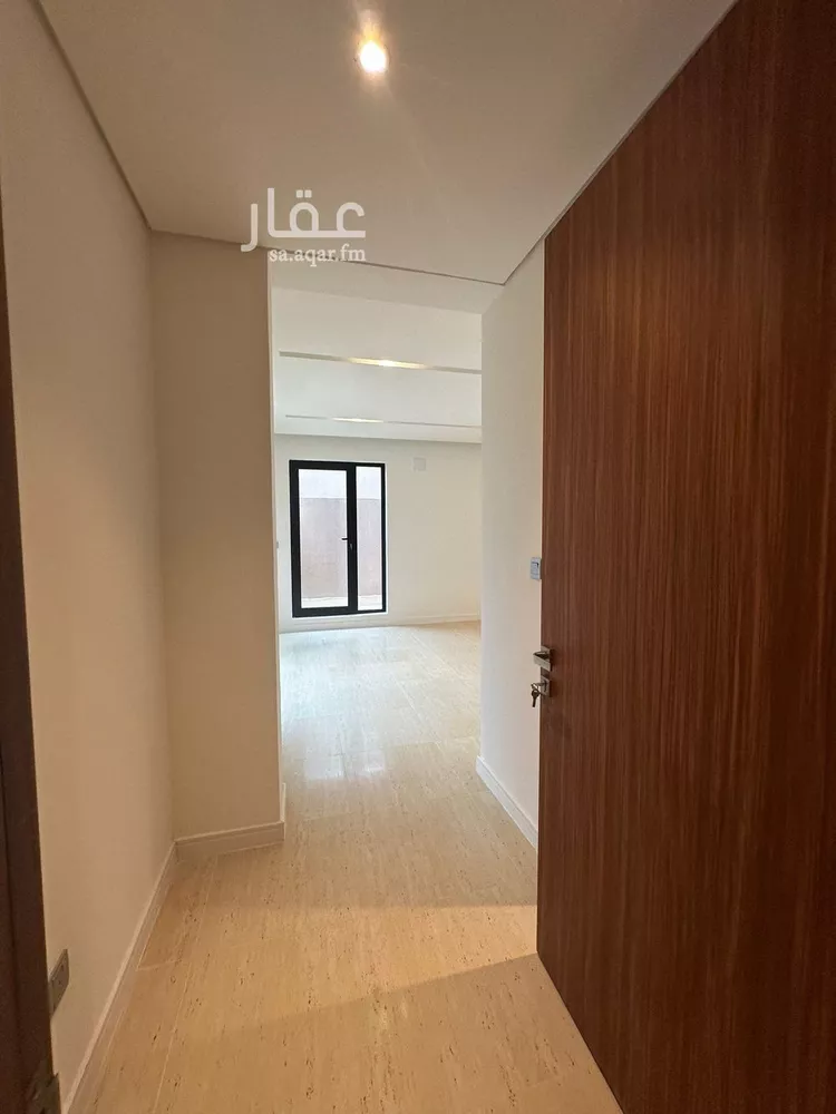 فيلا للإيجار في شارع 305, حي مطار الملك خالد الدولي, مدينة الرياض, منطقة الرياض 6