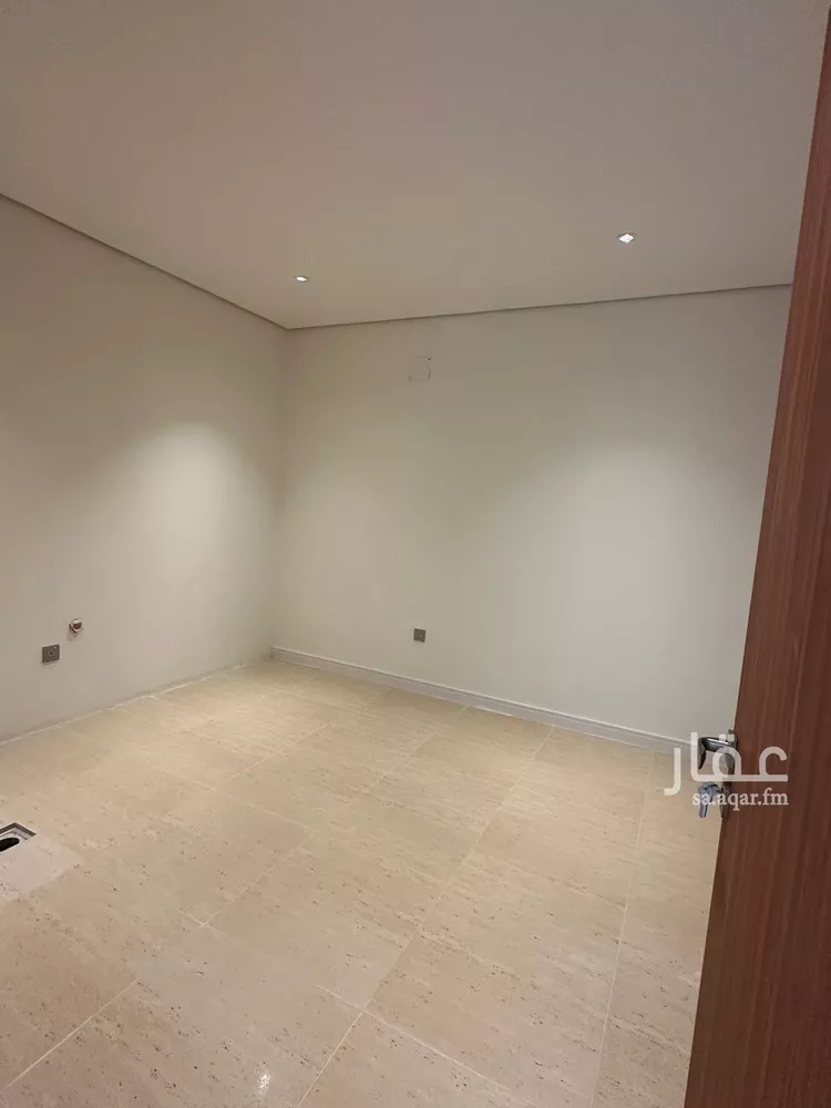 فيلا للإيجار في شارع 999, حي مطار الملك خالد الدولي, مدينة الرياض, منطقة الرياض 8