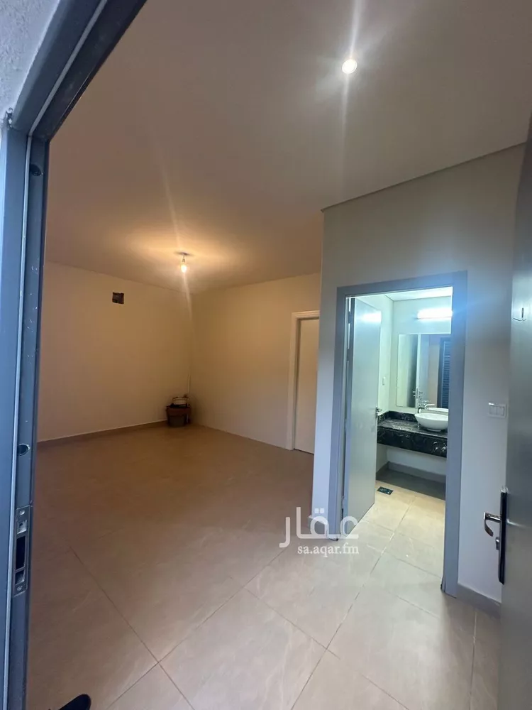 فيلا للإيجار في شارع جبل الحبشي, حي مطار الملك خالد الدولي, مدينة الرياض, منطقة الرياض صورة 2