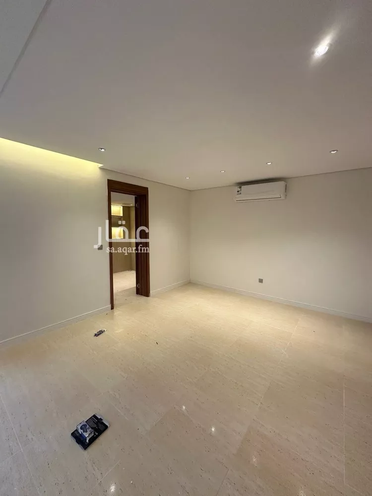 فيلا للإيجار في شارع 4000, حي مطار الملك خالد الدولي, مدينة الرياض, منطقة الرياض صورة 5