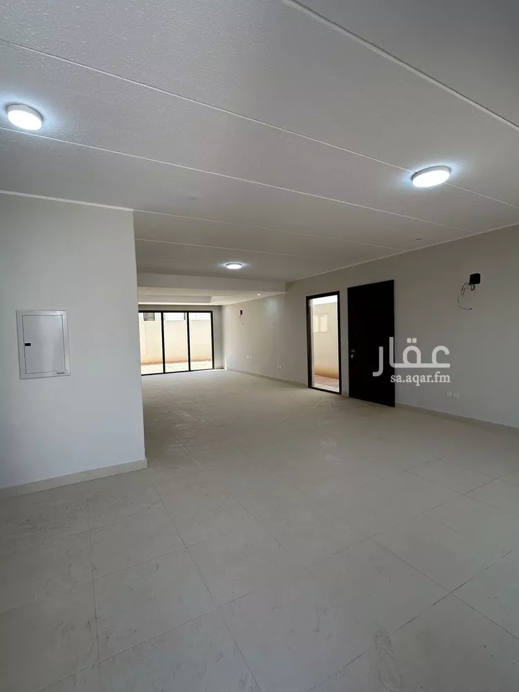 فيلا للإيجار في شارع 0000, حي مطار الملك خالد الدولي, مدينة الرياض, منطقة الرياض صورة 3