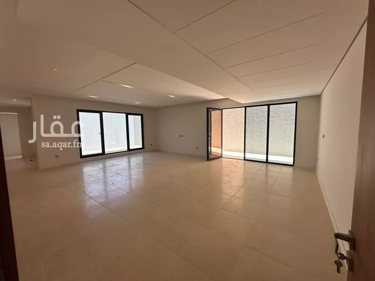 فيلا للإيجار في شارع 999, حي مطار الملك خالد الدولي, مدينة الرياض, منطقة الرياض صورة 4