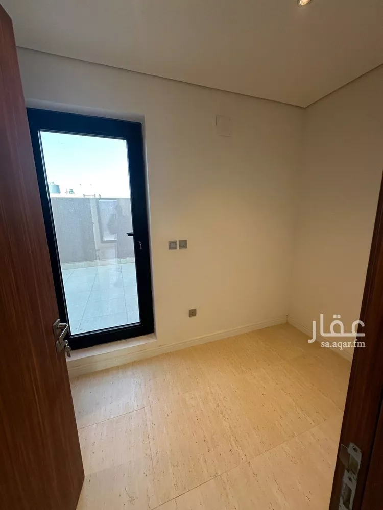فيلا للإيجار في شارع 011, حي مطار الملك خالد الدولي, مدينة الرياض, منطقة الرياض 9