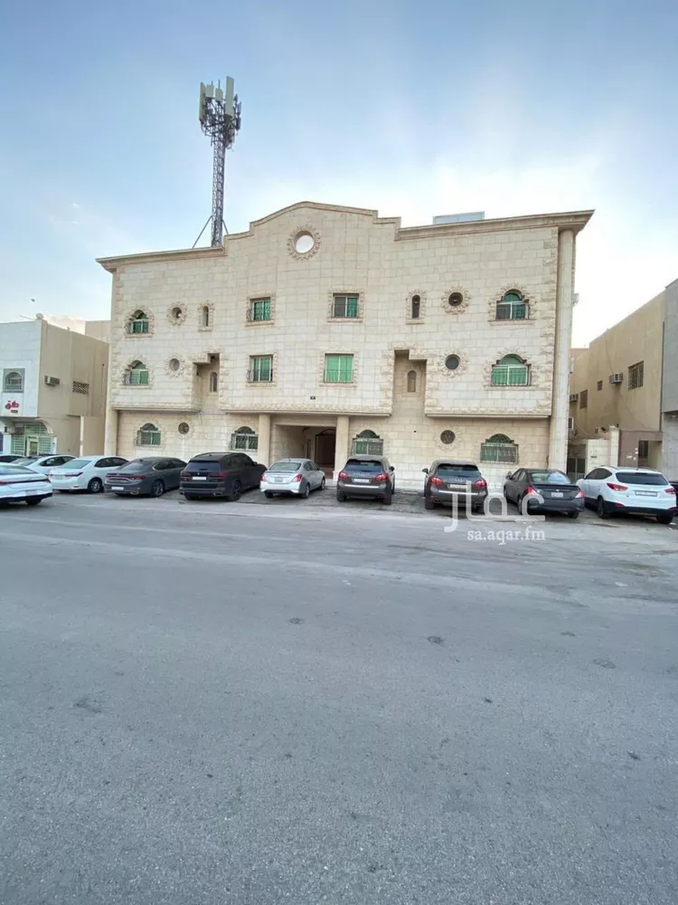 شقة للإيجار في شارع جرير بن عبدالله البجلي, حي مغرزات, مدينة الرياض, منطقة الرياض