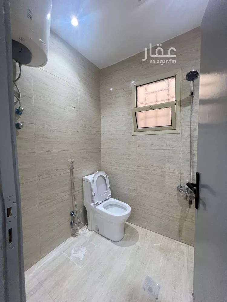 شقة للإيجار في شارع يثرب, حي بدر, مدينة الرياض, منطقة الرياض صورة 3