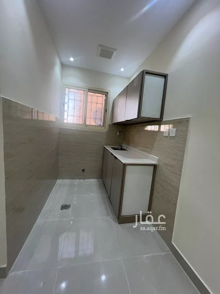شقة للإيجار في شارع يثرب, حي بدر, مدينة الرياض, منطقة الرياض صورة 5