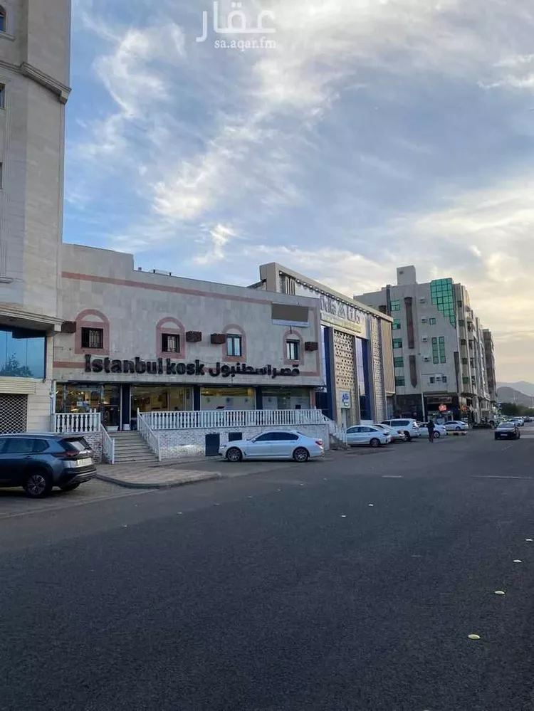 عمارة للبيع في شارع الملك عبدالله بن عبدالعزيز, حي الراية, مدينة المدينة المنورة, منطقة المدينة المنورة صورة 3
