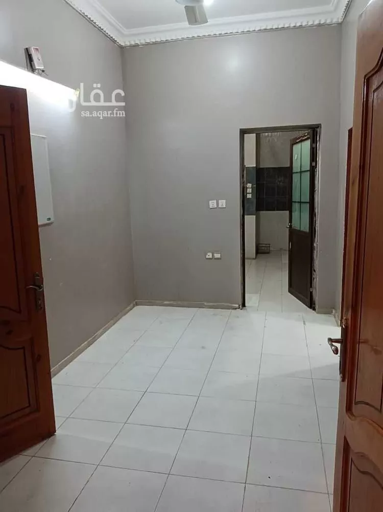 شقة للإيجار في شارع عبدالرحمن الداخل ، حي صامطة ، صامطة ، صامطة