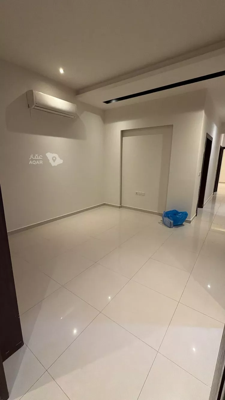 Floor for Rent in Riyadh Umm Al Hamam Al Gharbi 5