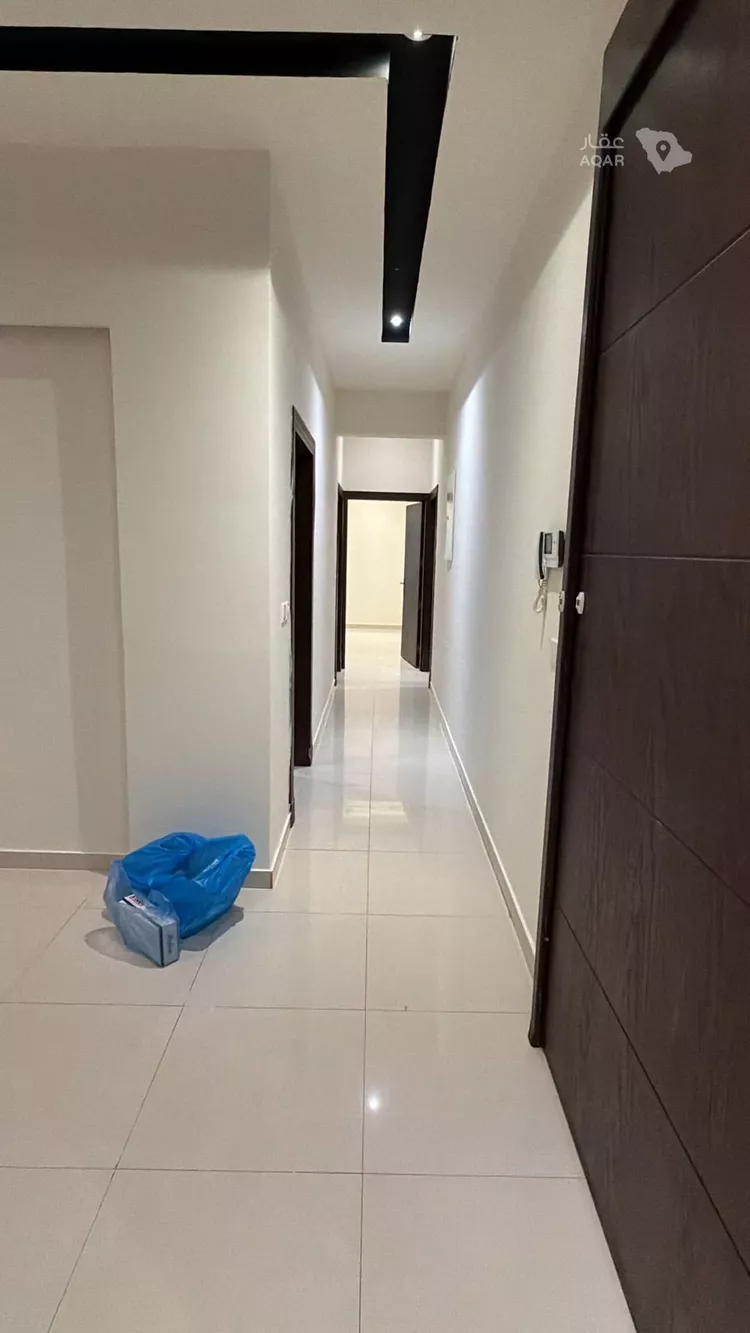 Floor for Rent in Riyadh Umm Al Hamam Al Gharbi 9