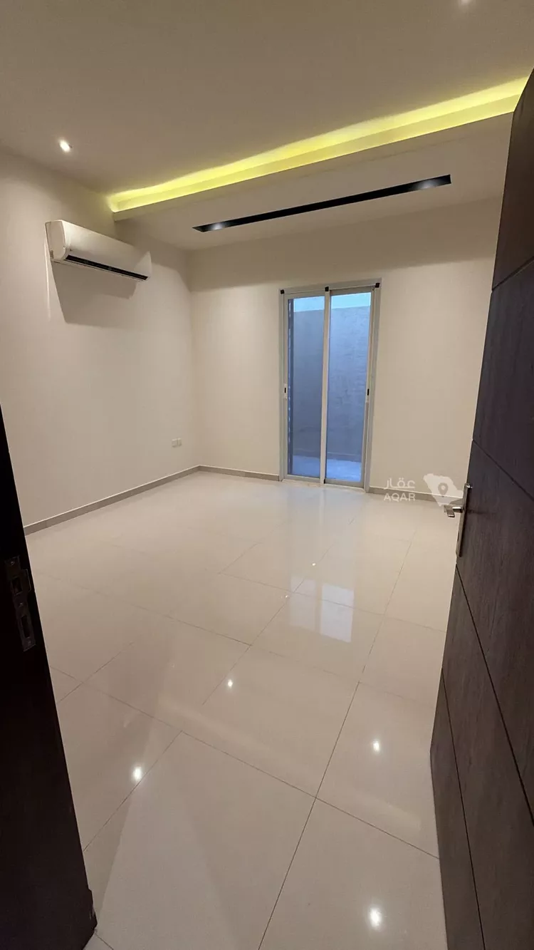 Floor for Rent in Riyadh Umm Al Hamam Al Gharbi 4