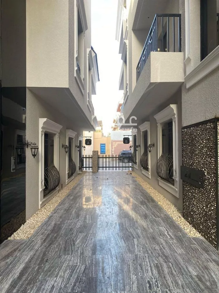 عمارة للبيع في شارع الصحراوي, حي الملز, مدينة الرياض, منطقة الرياض صورة 4
