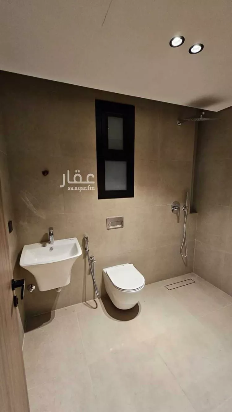شقة للبيع في شارع اوس ابن عابد, حي الشعلة, مدينة الدمام, المنطقة الشرقية صورة 4