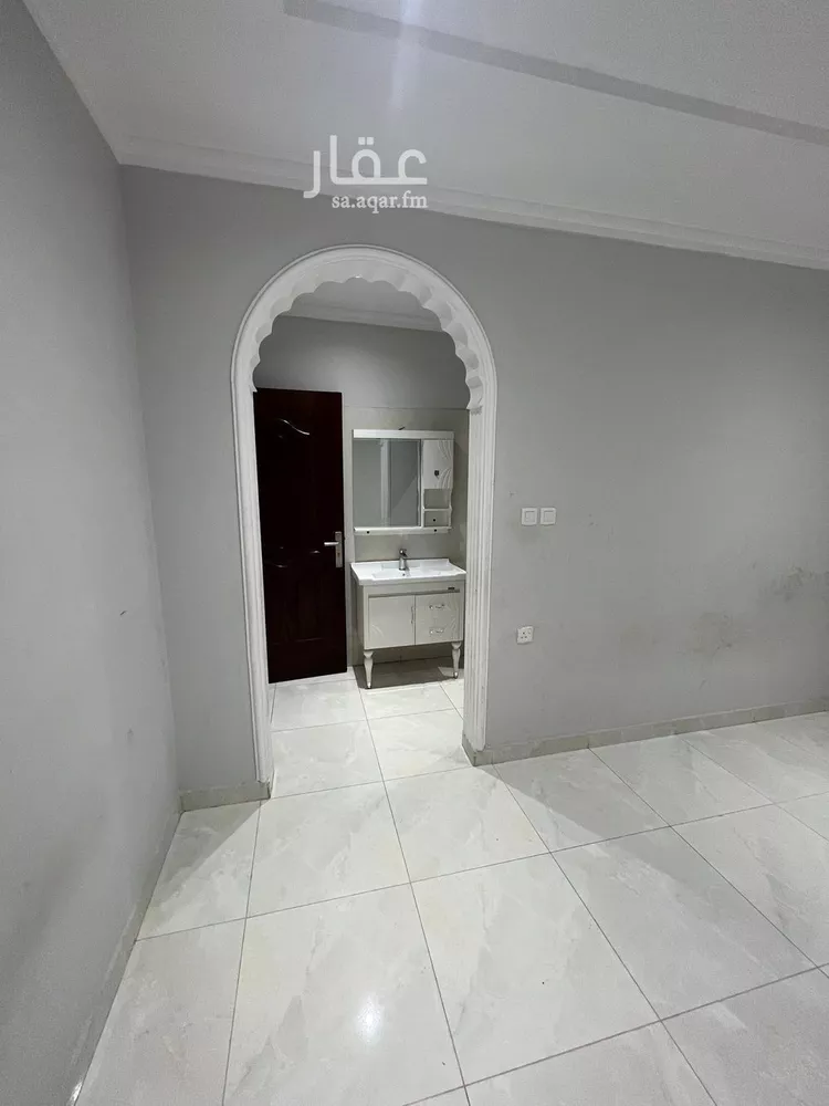 شقة للإيجار في شارع عبدالله ابن ورقاء ابن جنادة, حي مريخ, مدينة جدة, منطقة مكة المكرمة صورة 4