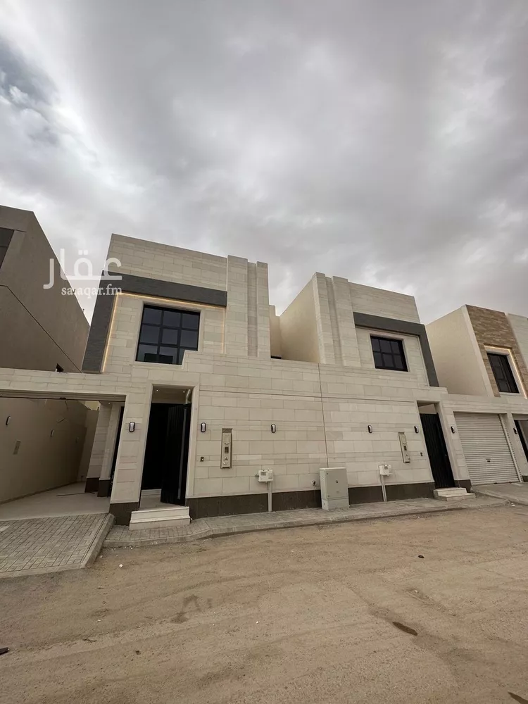 فيلا للبيع في شارع إبراهيم آل مبارك, حي الرمال, مدينة الرياض, منطقة الرياض صورة 2