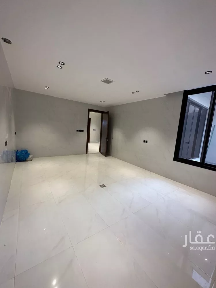 فيلا للبيع في شارع إبراهيم آل مبارك, حي الرمال, مدينة الرياض, منطقة الرياض صورة 5