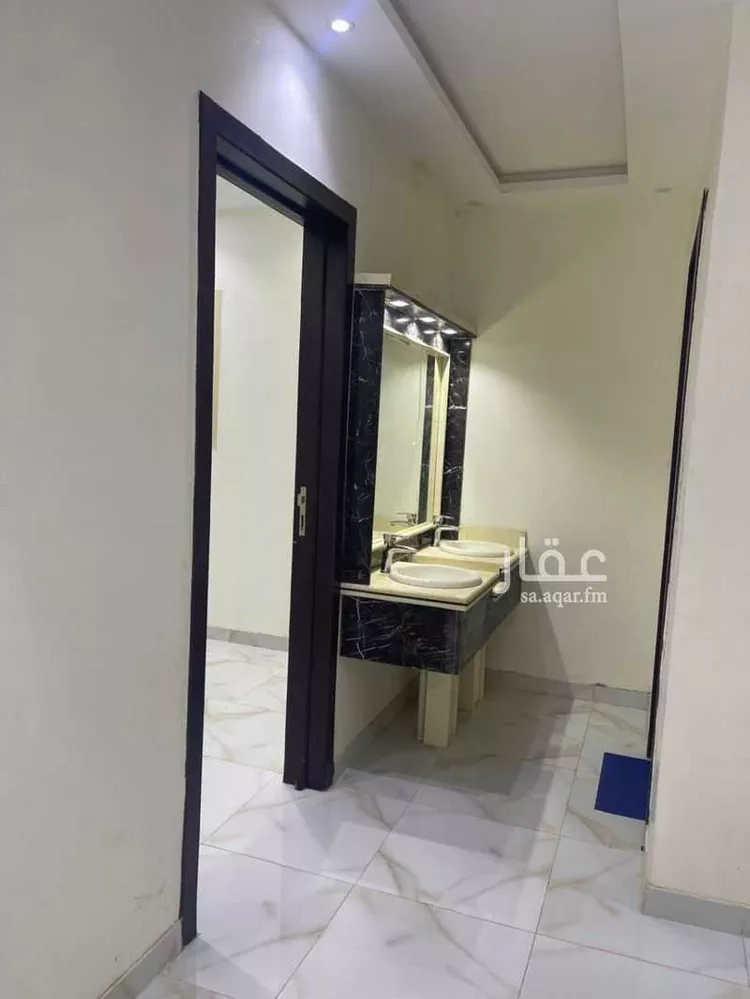 فيلا للإيجار في شارع عمر بن شعيب, حي طويق, مدينة الرياض, منطقة الرياض صورة 2