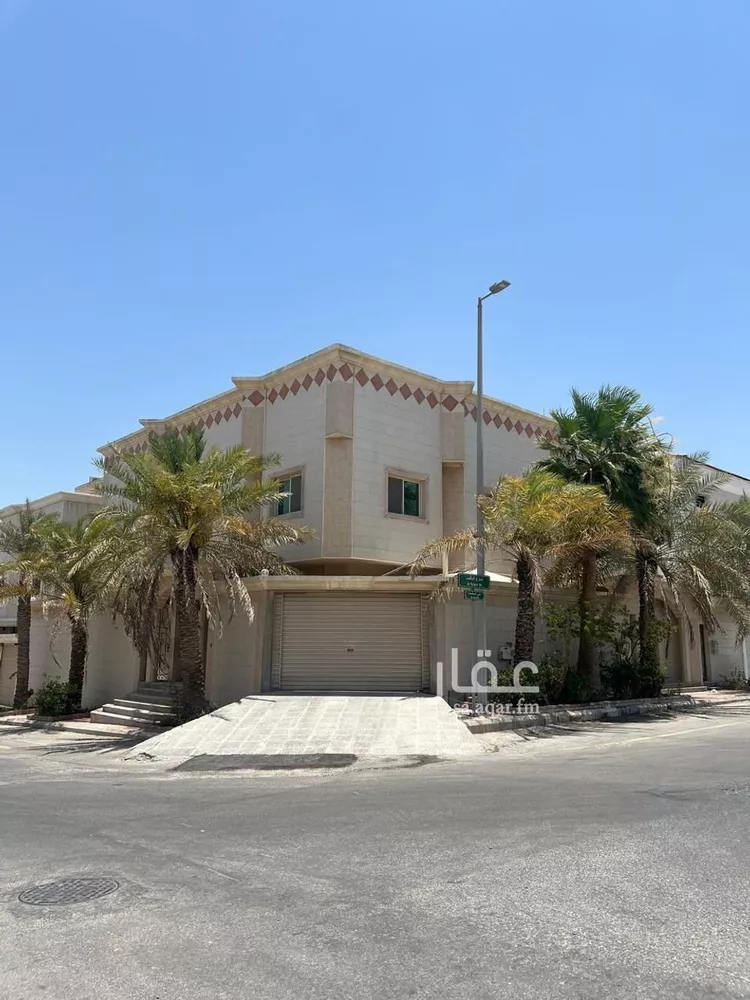 فيلا للبيع في شارع التألف, حي الجامعة, مدينة الظهران, المنطقة الشرقية صورة 2