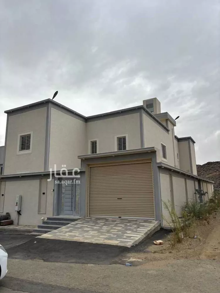 فيلا للإيجار في شارع روضة الاعراف, حي الروابي, مدينة أبها, منطقة عسير صورة 2
