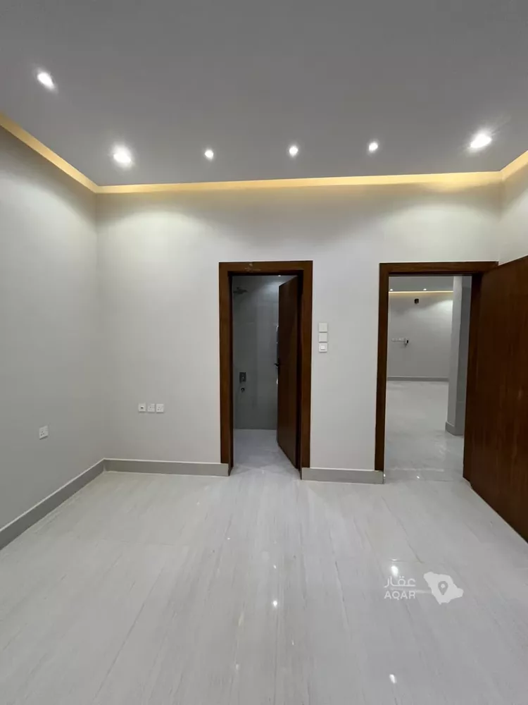 Floor for Sale in Riyadh Dirab 19
