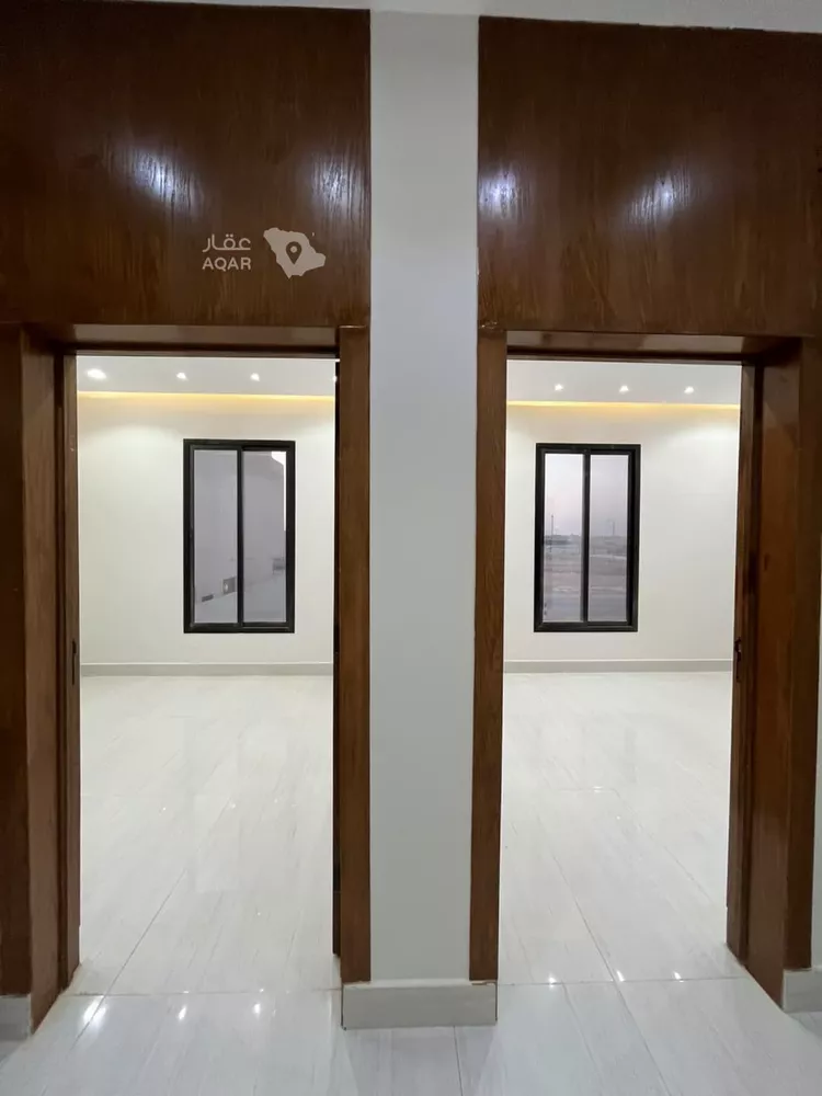 Floor for Sale in Riyadh Dirab 15