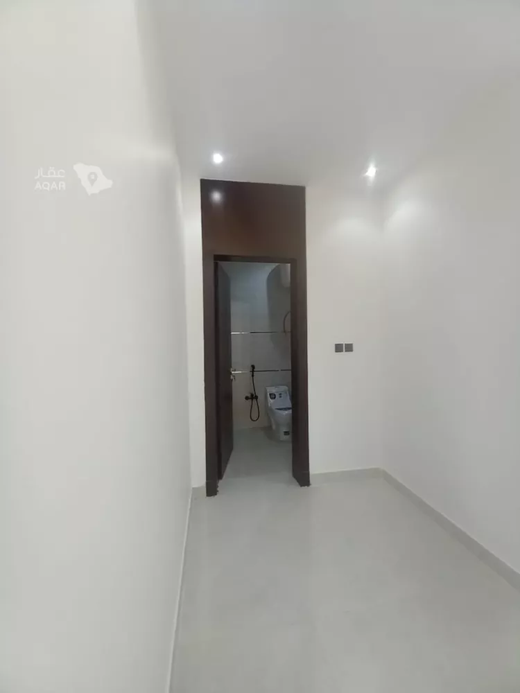 دور للبيع في شارع 454, حي طيبة, مدينة الرياض, منطقة الرياض 9