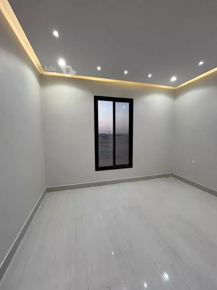 Floor for Sale in Riyadh Dirab 20