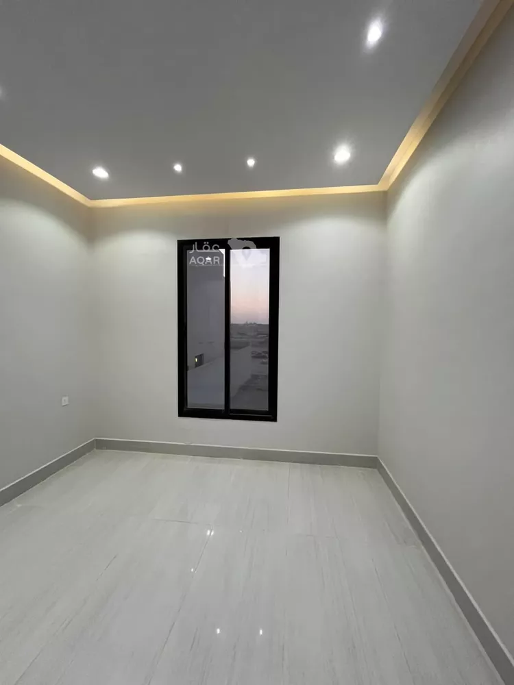 Floor for Sale in Riyadh Dirab 23