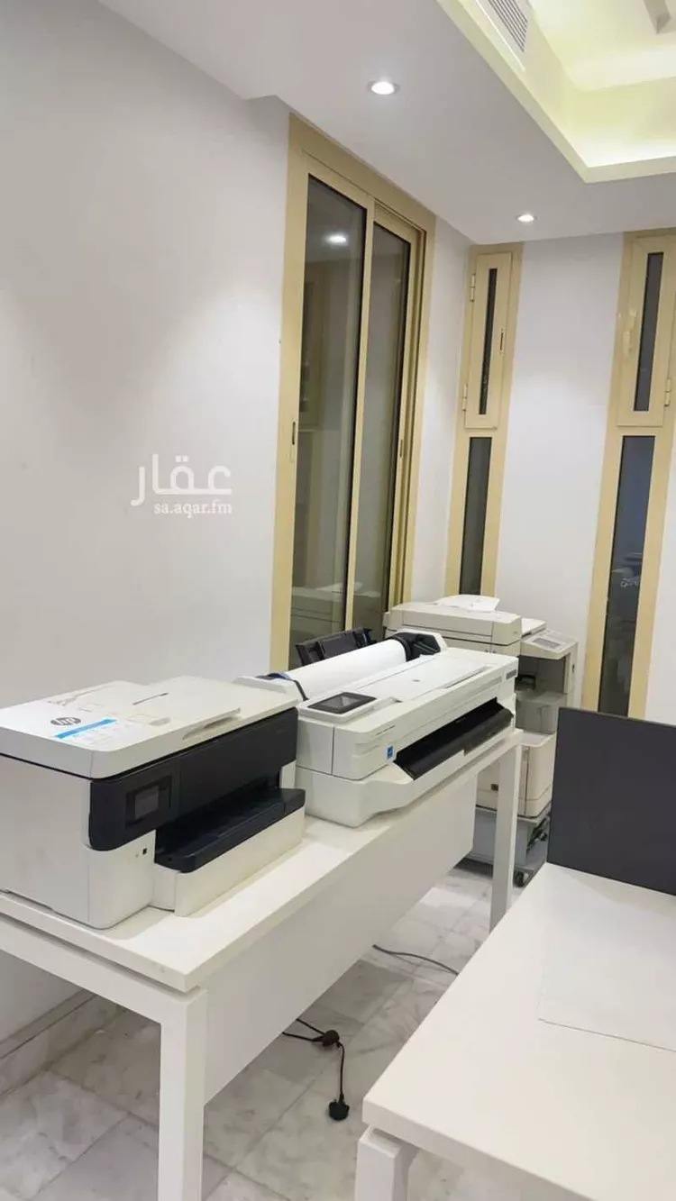 مكتب تجاري للإيجار في شارع عبد الرحمن الرمياضي ، حي الشراع ، جدة ، جدة 6