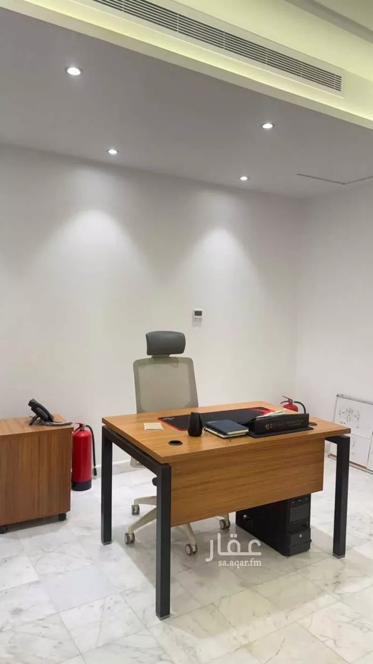مكتب تجاري للإيجار في شارع عبد الرحمن الرمياضي ، حي الشراع ، جدة ، جدة صورة 5