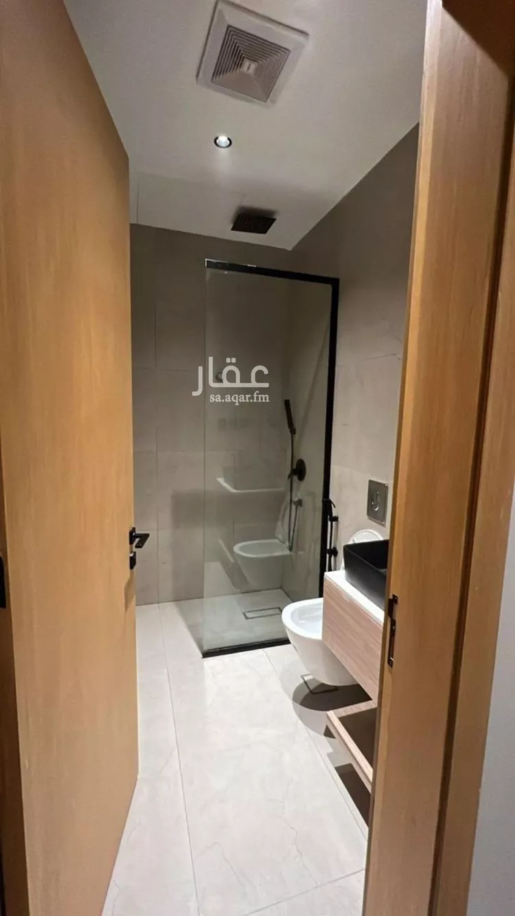 فيلا للإيجار في شارع يوسف السيرافي, حي العارض, مدينة الرياض, منطقة الرياض صورة 4