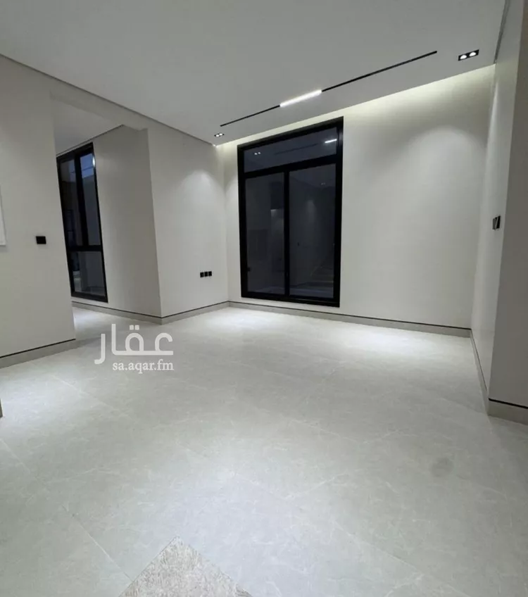 فيلا للبيع في شارع الحسين بن رواحة, حي الرمال, مدينة الرياض, منطقة الرياض صورة 3
