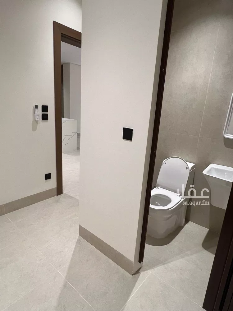 شقة للإيجار في شارع ابن جبر, حي البندرية, مدينة الخبر, المنطقة الشرقية 14