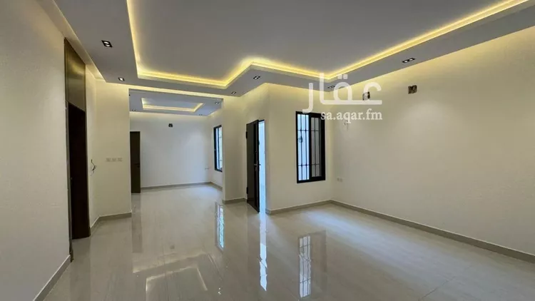 دور للبيع في شارع ابن الطراح, حي بدر, مدينة الرياض, منطقة الرياض صورة 4