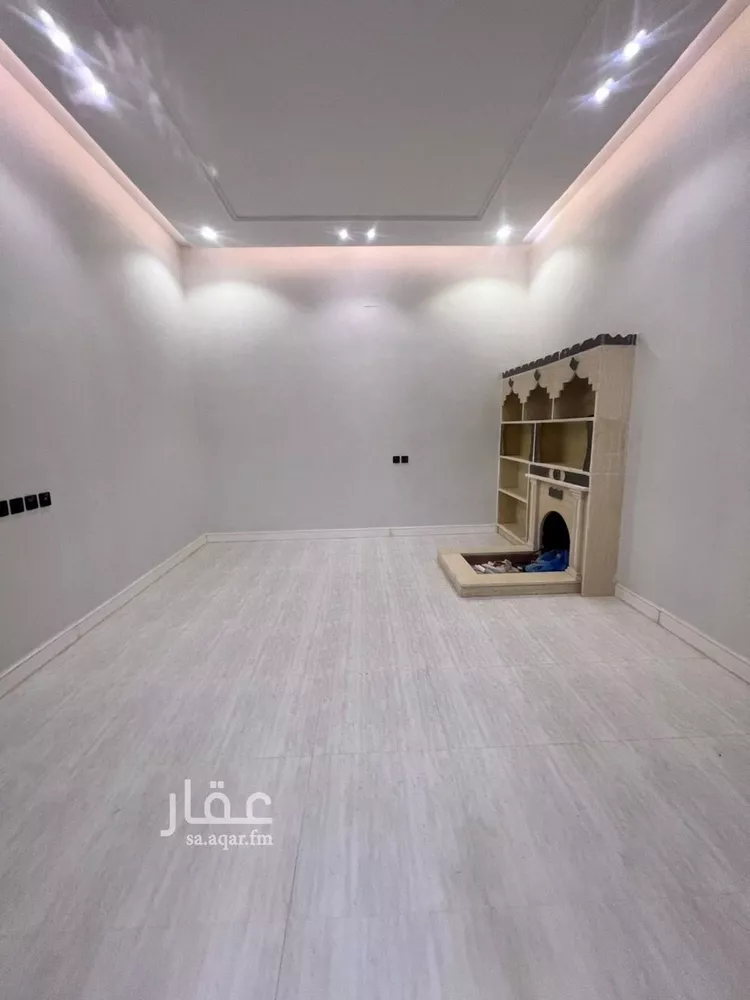 Floor for Sale in Riyadh Dahiat Namar 16