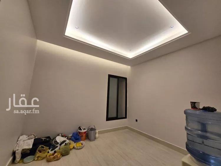 دور للبيع في شارع مسعود بن سارية, حي ظهرة البديعة, مدينة الرياض, منطقة الرياض 6