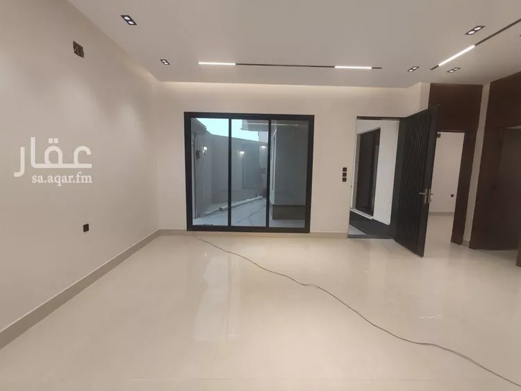 Floor for Sale in Riyadh Tuwaiq 12