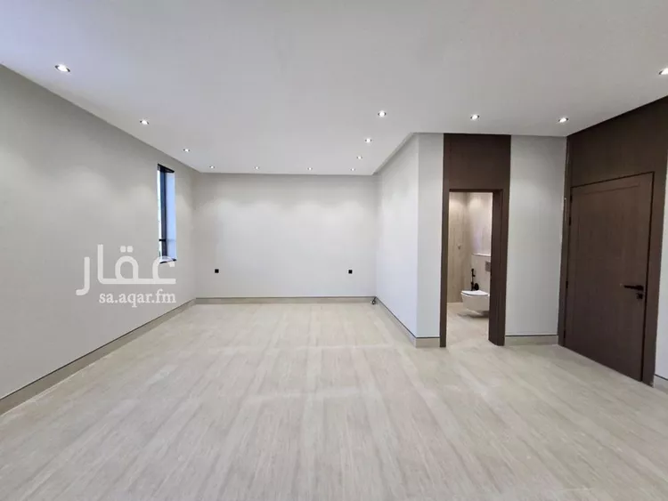 فيلا للبيع في شارع عقبة بن كعب, حي العريجاء الغربي, مدينة الرياض, منطقة الرياض صورة 5